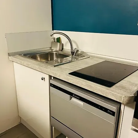 La Bancloque شقة كومبيينْيِ